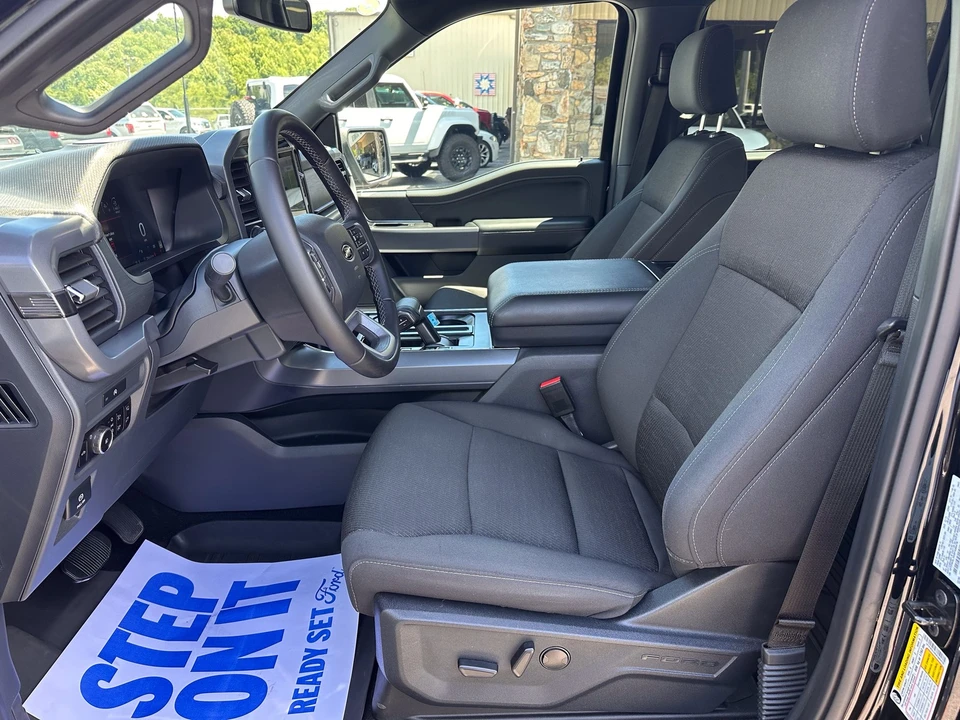 2025 Ford F-150 14th Gen - Image 11 of 31