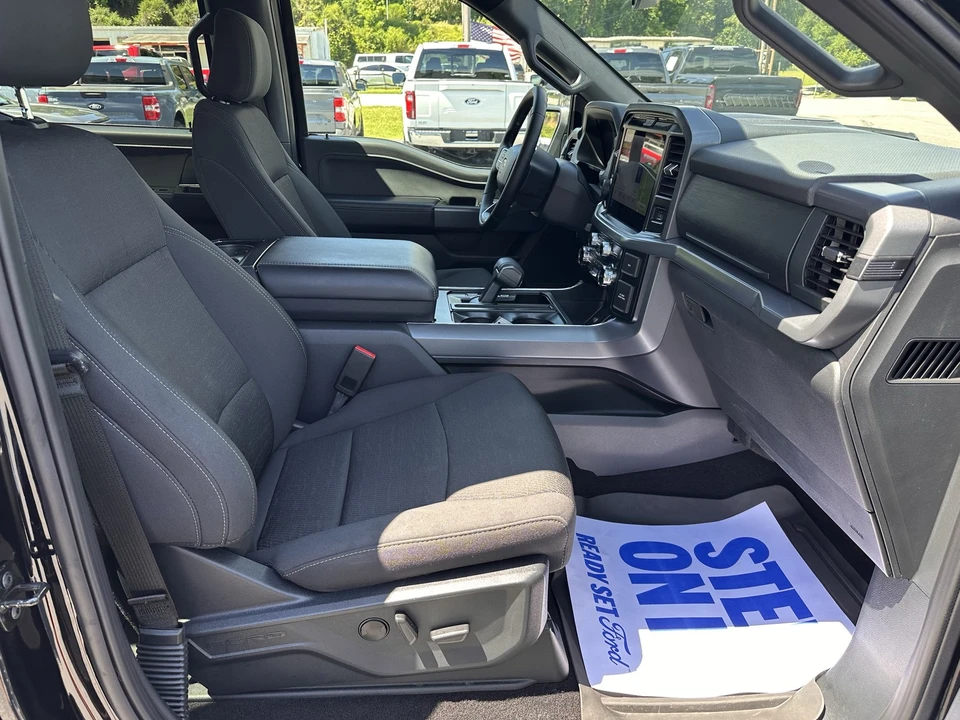 2025 Ford F-150 14th Gen - Image 15 of 31
