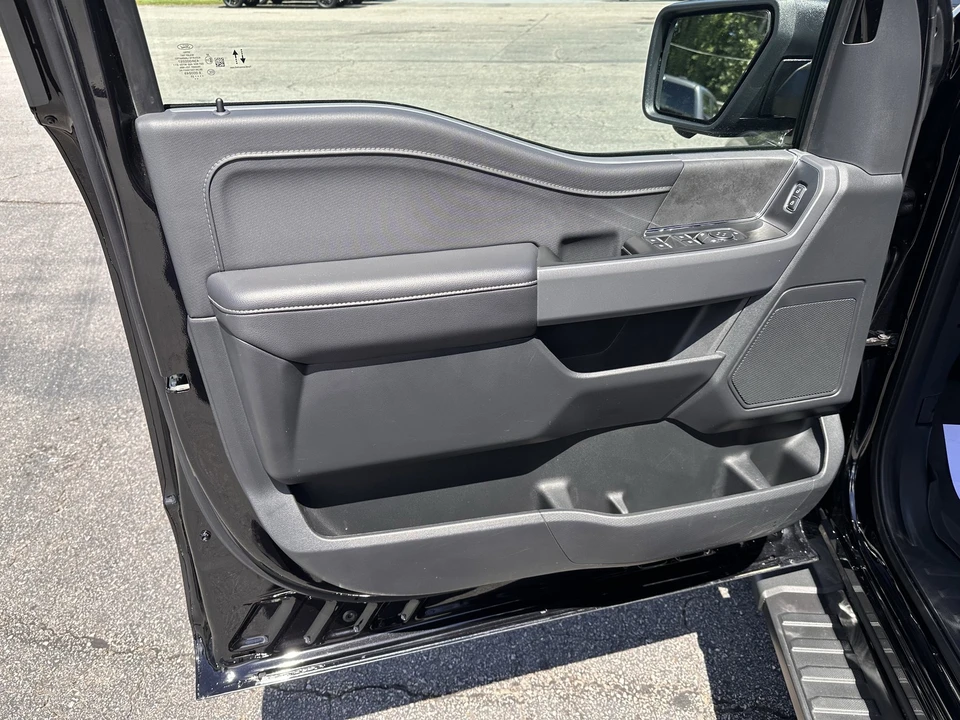 2025 Ford F-150 14th Gen - Image 10 of 31