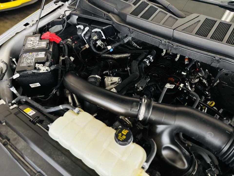 2025 Ford F-150 14th Gen - Image 21 of 31