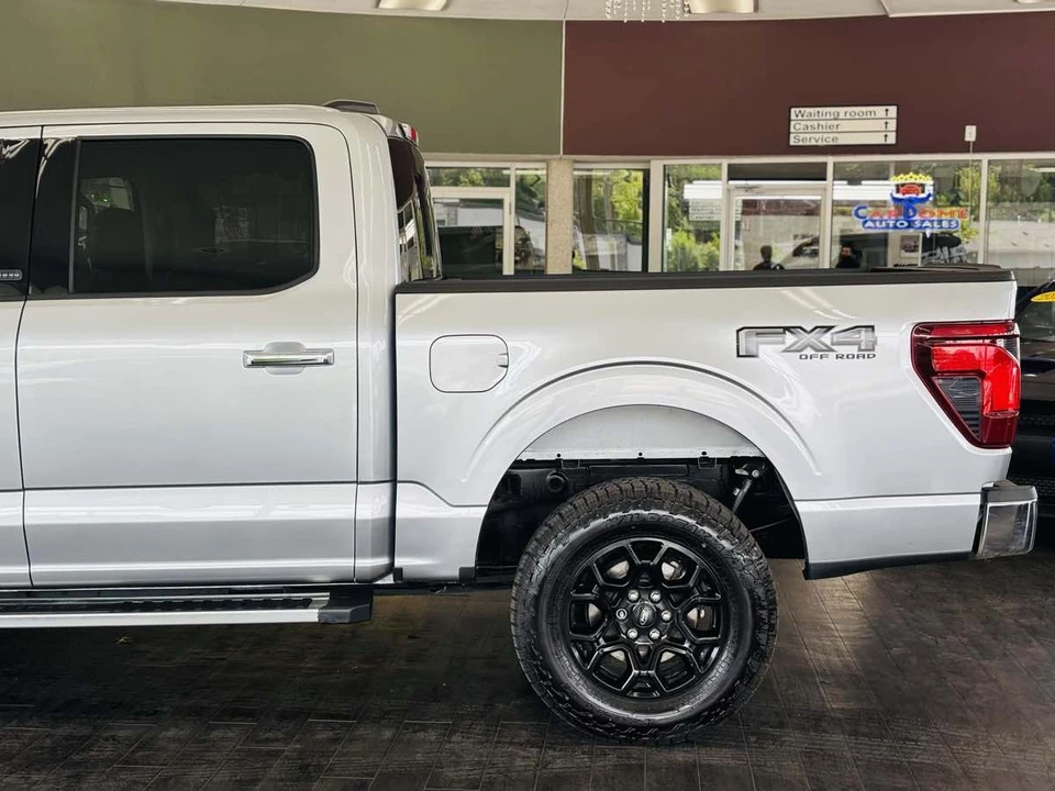 2025 Ford F-150 14th Gen - Image 15 of 31