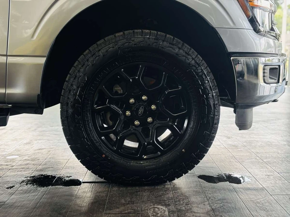 2025 Ford F-150 14th Gen - Image 25 of 31