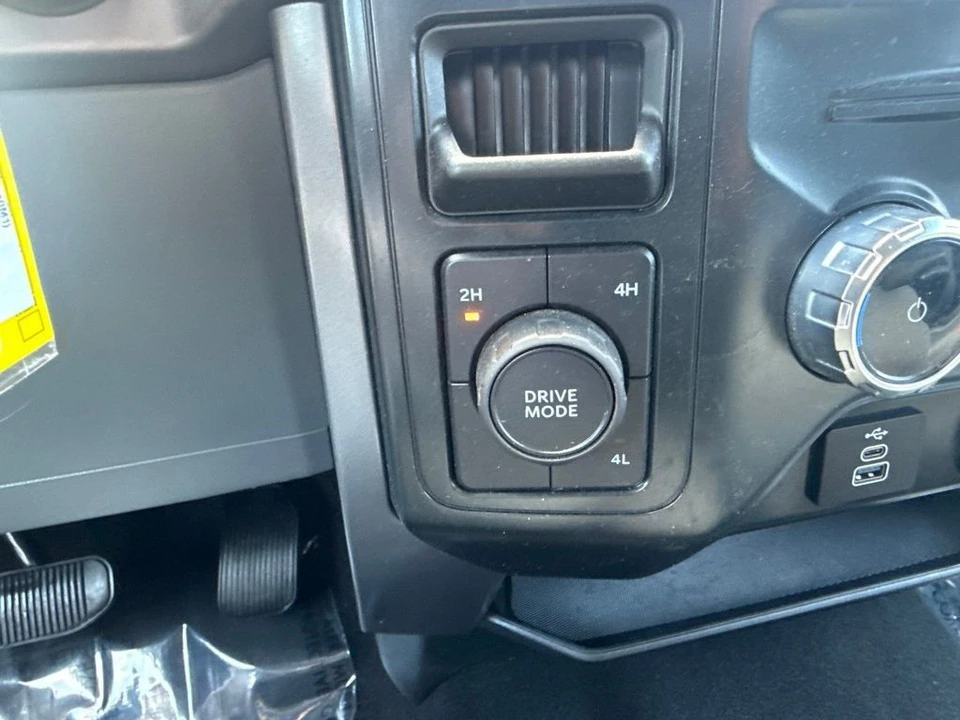 2025 Ford F-150 14th Gen - Image 12 of 23