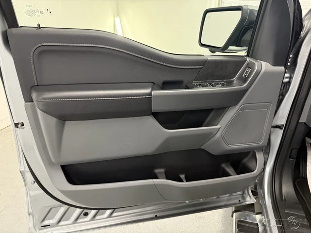 2025 Ford F-150 14th Gen - Image 11 of 19