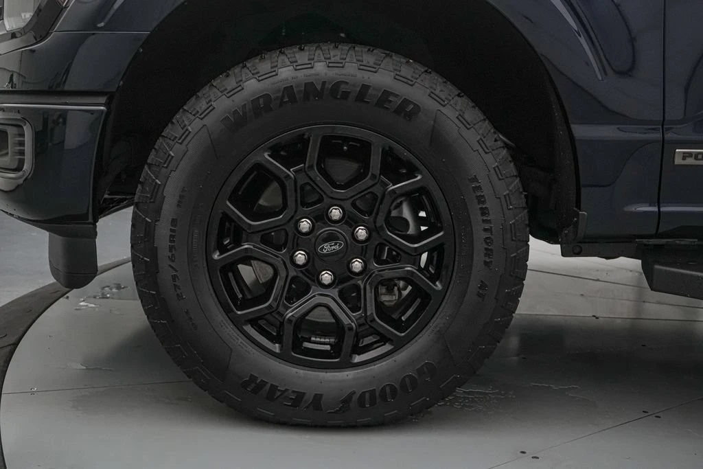 2025 Ford F-150 14th Gen - Image 12 of 25