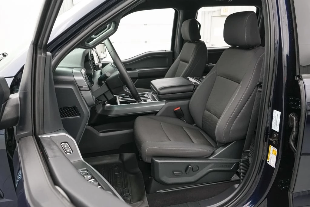 2025 Ford F-150 14th Gen - Image 13 of 25