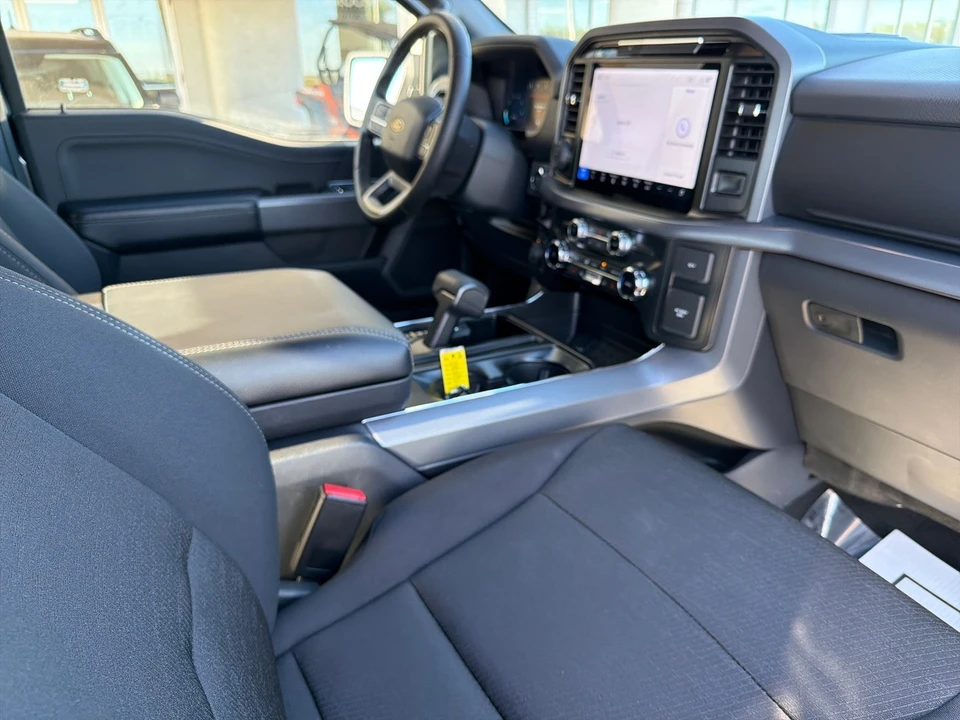 2025 Ford F-150 14th Gen - Image 16 of 31