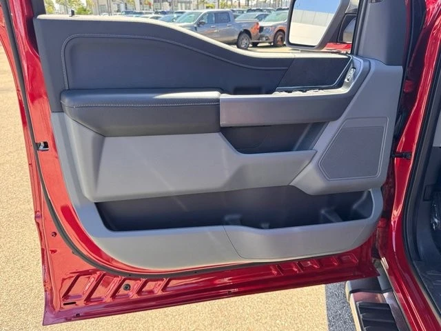 2025 Ford F-150 14th Gen - Image 15 of 30