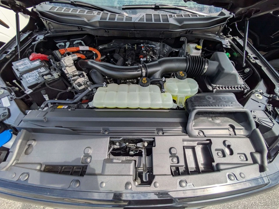 2025 Ford F-150 14th Gen - Image 17 of 17