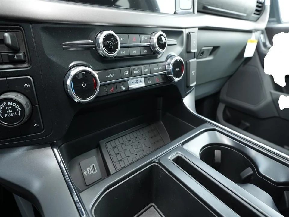 2025 Ford F-150 14th Gen - Image 18 of 18