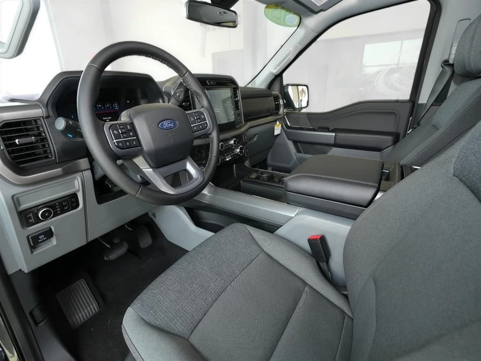 2025 Ford F-150 14th Gen - Image 10 of 18