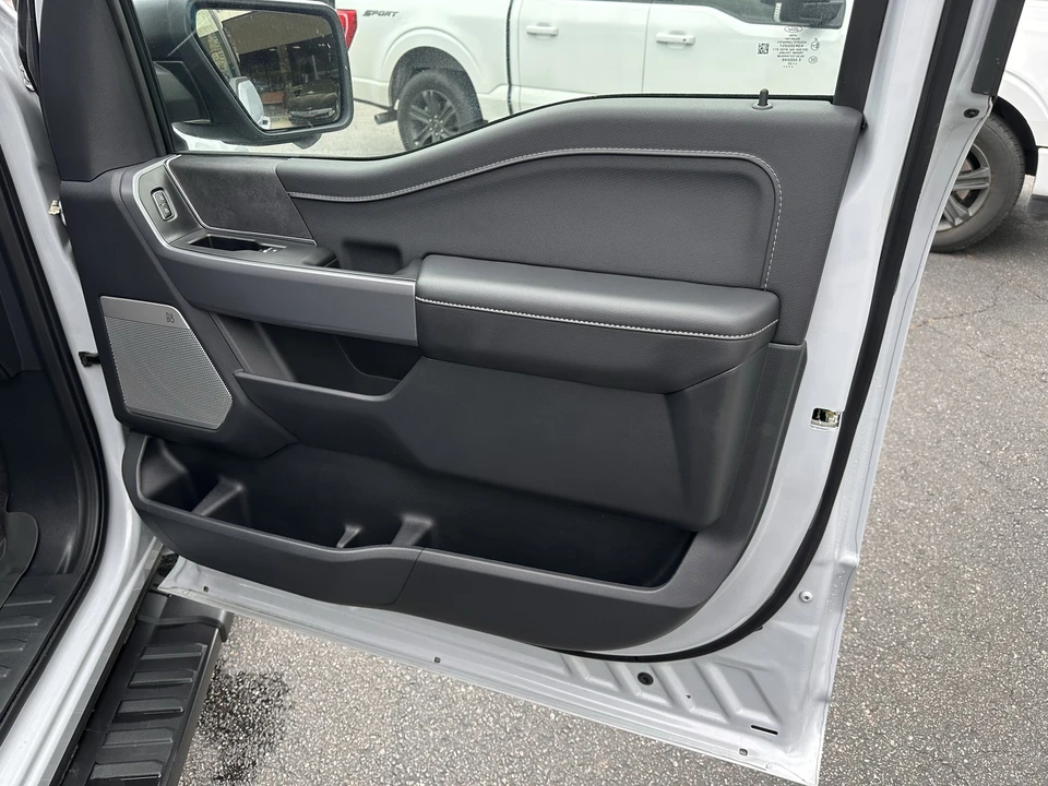 2025 Ford F-150 14th Gen - Image 15 of 31