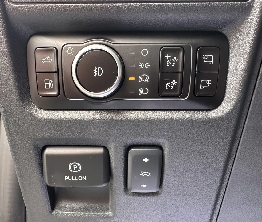 2025 Ford F-150 14th Gen - Image 20 of 31
