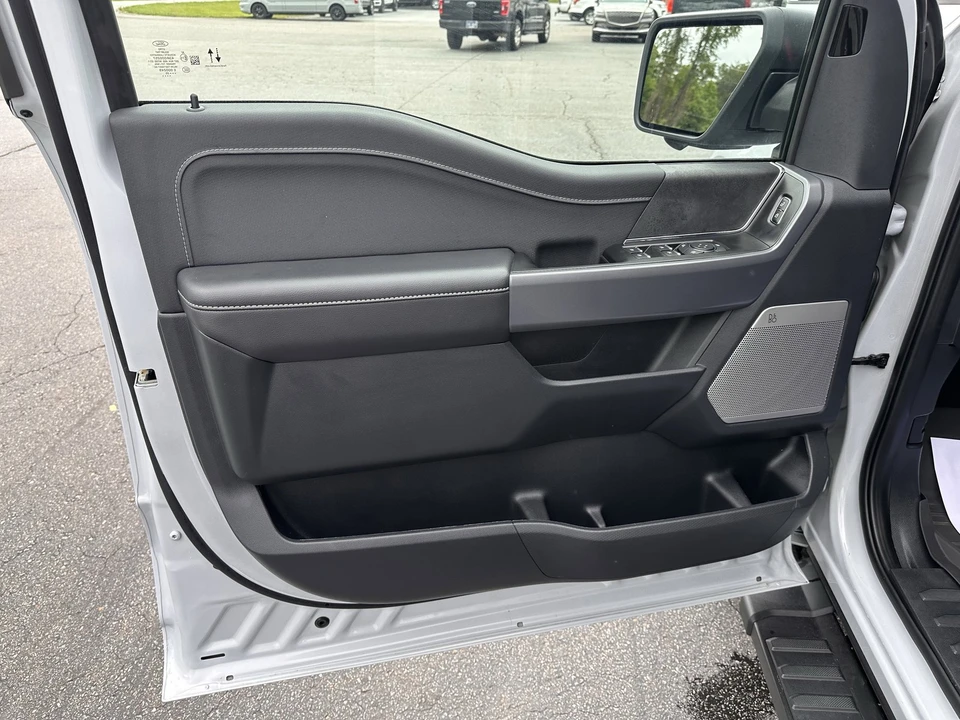 2025 Ford F-150 14th Gen - Image 11 of 31