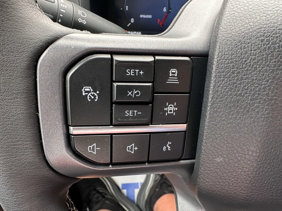 2025 Ford F-150 14th Gen - Image 23 of 31