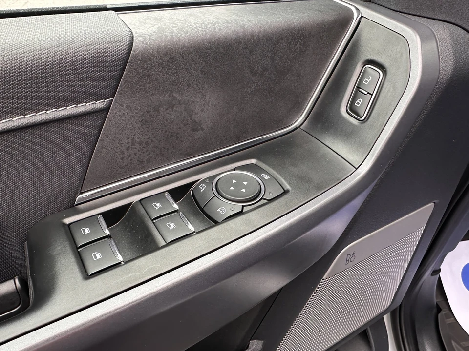 2025 Ford F-150 14th Gen - Image 19 of 31