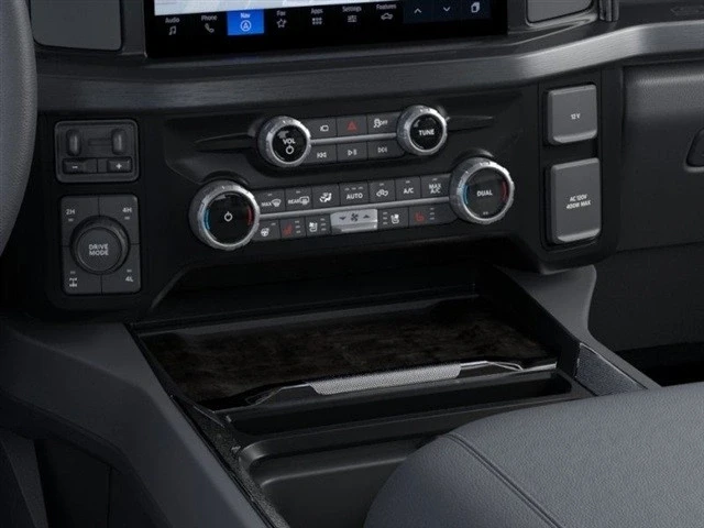 2025 Ford Super Duty 5th Gen - Image 15 of 21