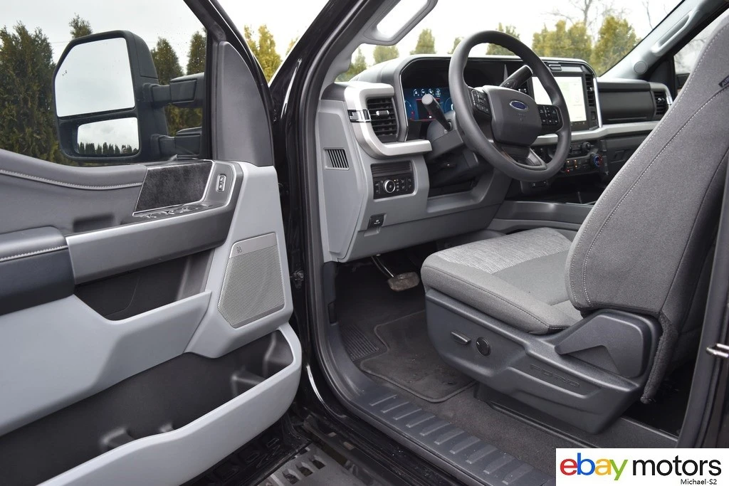 2025 Ford Super Duty 5th Gen - Image 13 of 21