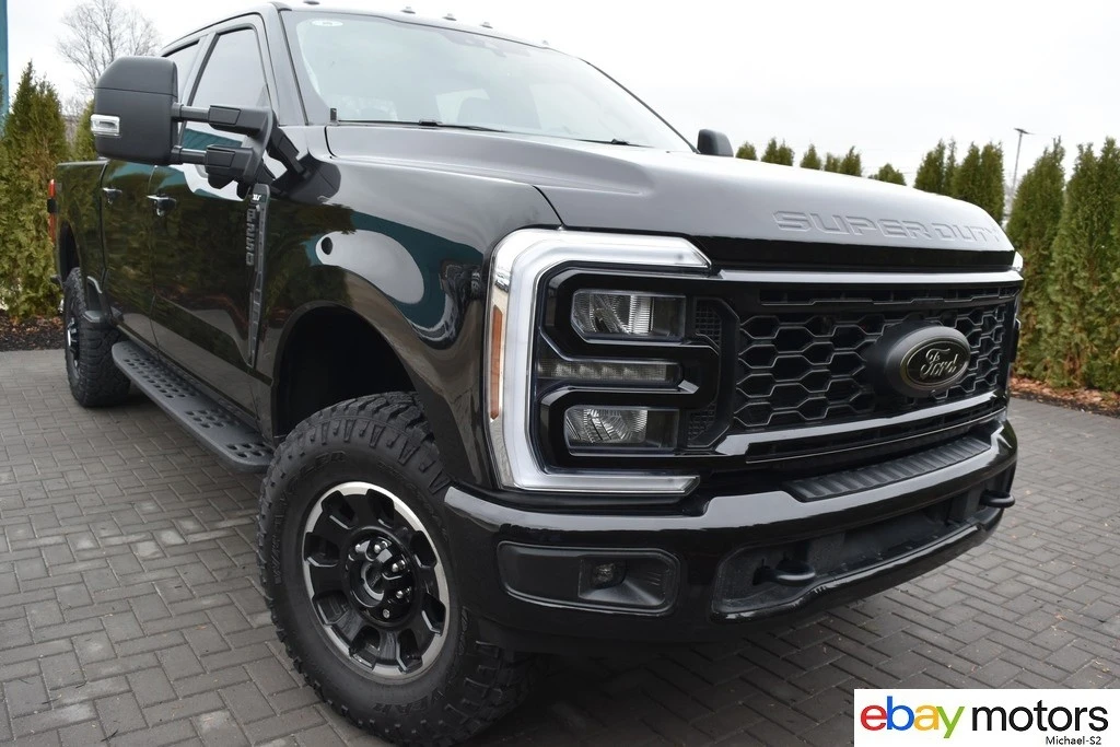 2025 Ford Super Duty 5th Gen - Image 2 of 21