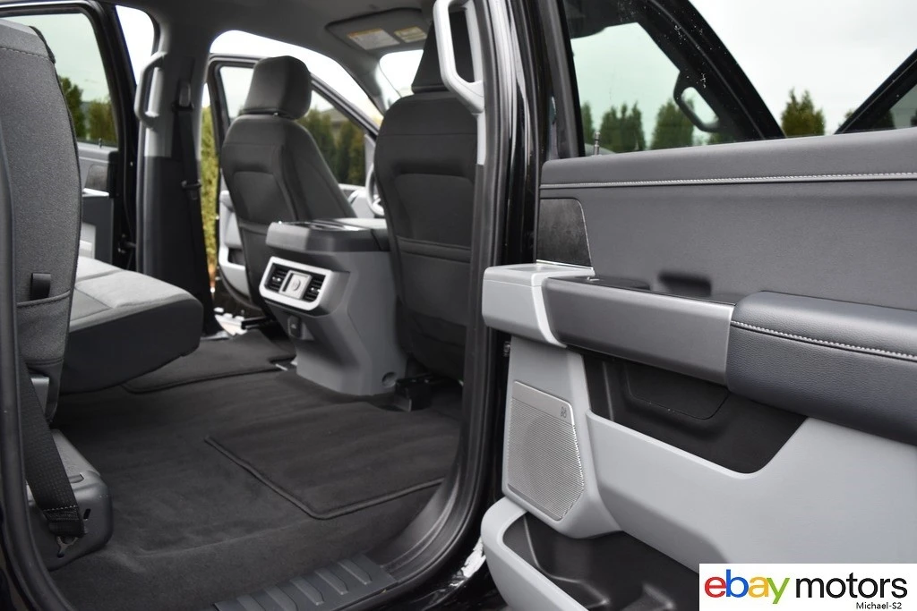 2025 Ford Super Duty 5th Gen - Image 18 of 21