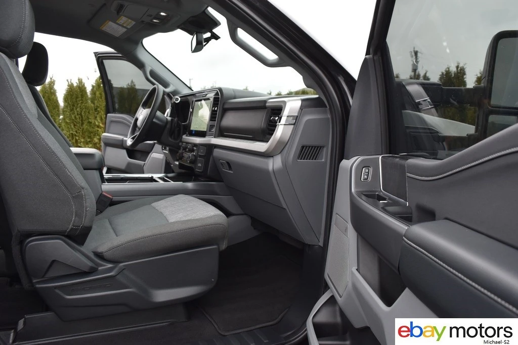 2025 Ford Super Duty 5th Gen - Image 17 of 21