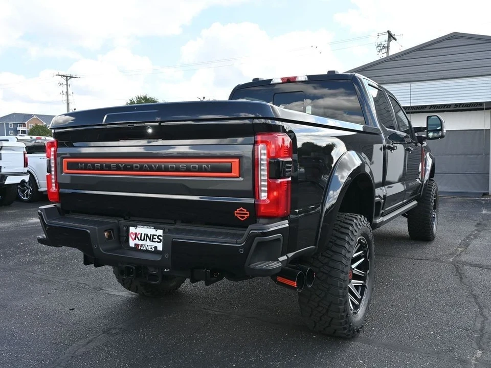 2025 Ford Super Duty 5th Gen - Image 10 of 21