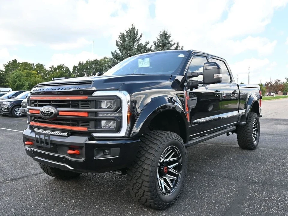 2025 Ford Super Duty 5th Gen - Image 3 of 21