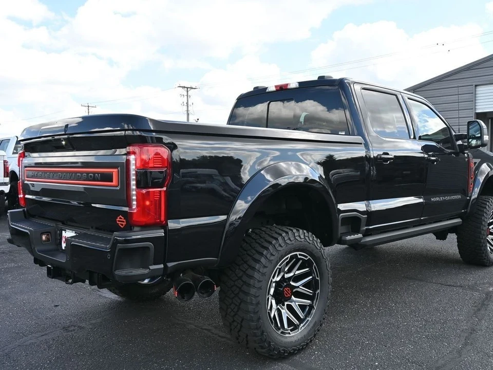 2025 Ford Super Duty 5th Gen - Image 9 of 21