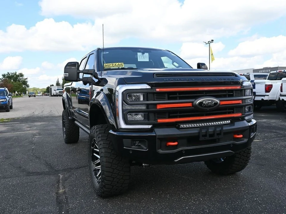 2025 Ford Super Duty 5th Gen - Image 5 of 21