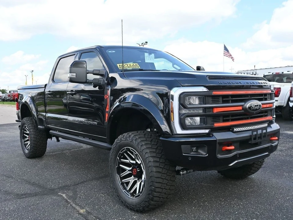 2025 Ford Super Duty 5th Gen - Image 6 of 21