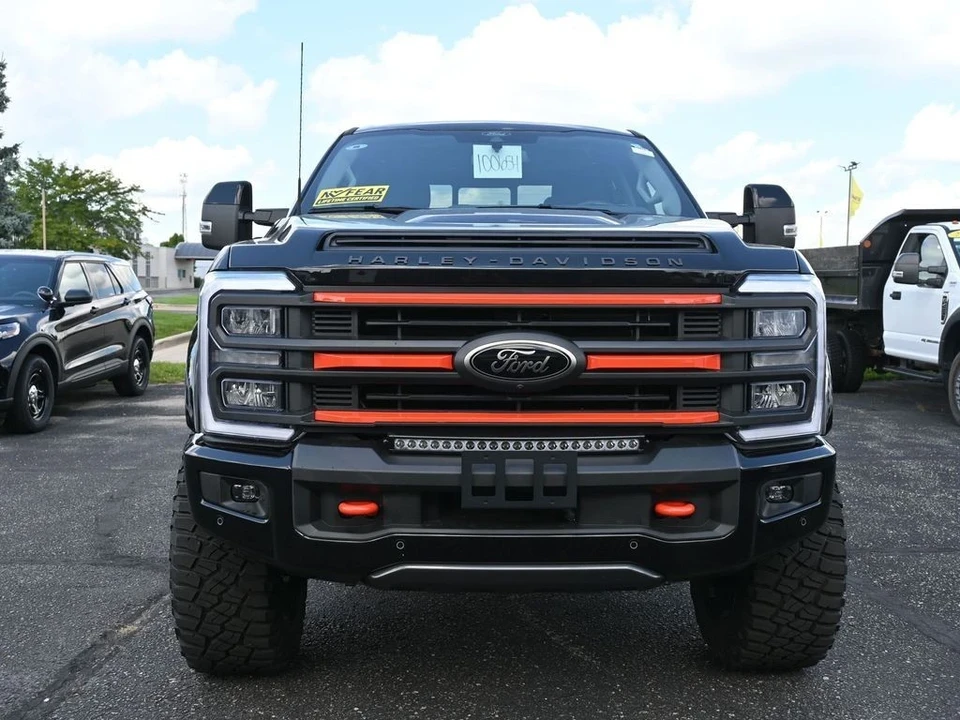 2025 Ford Super Duty 5th Gen - Image 4 of 21