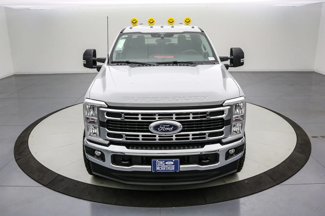 2025 Ford Super Duty 5th Gen - Image 12 of 21