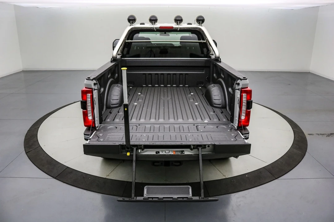 2025 Ford Super Duty 5th Gen - Image 8 of 21