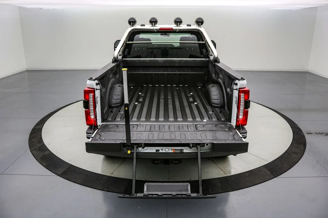2025 Ford Super Duty 5th Gen - Image 7 of 21