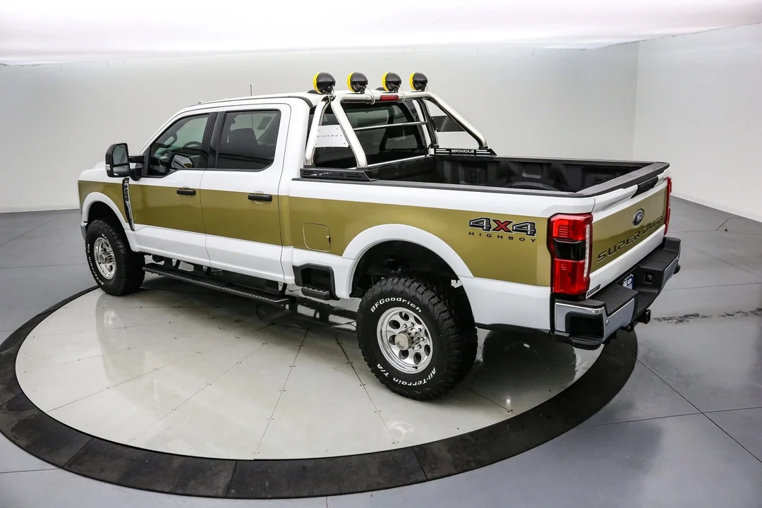 2025 Ford Super Duty 5th Gen - Image 8 of 21