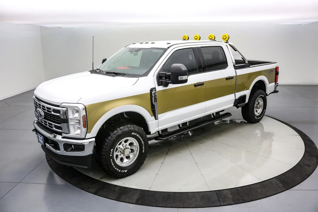 2025 Ford Super Duty 5th Gen - Image 10 of 21