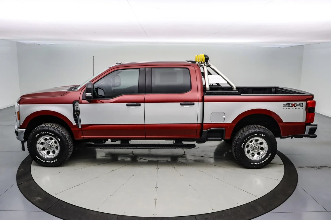 2025 Ford Super Duty 5th Gen - Image 10 of 21