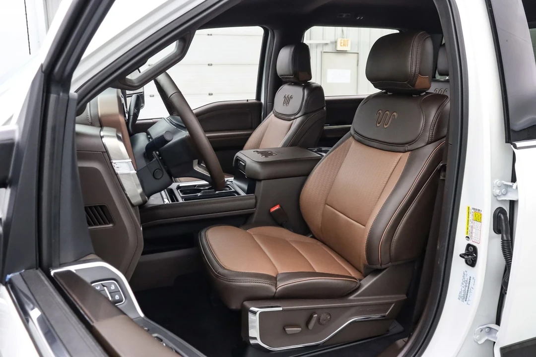 2025 Ford Super Duty 5th Gen - Image 15 of 21