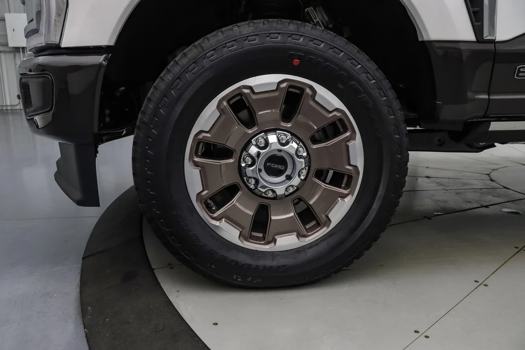 2025 Ford Super Duty 5th Gen - Image 12 of 21