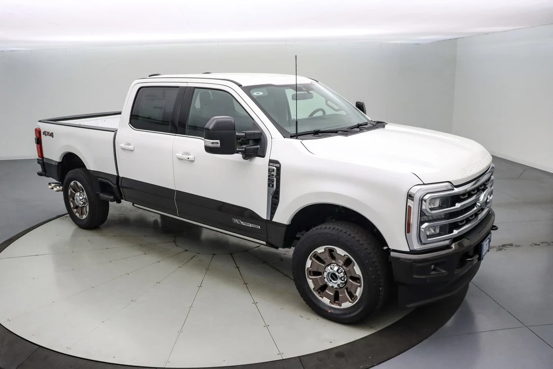 2025 Ford Super Duty 5th Gen - Image 2 of 21