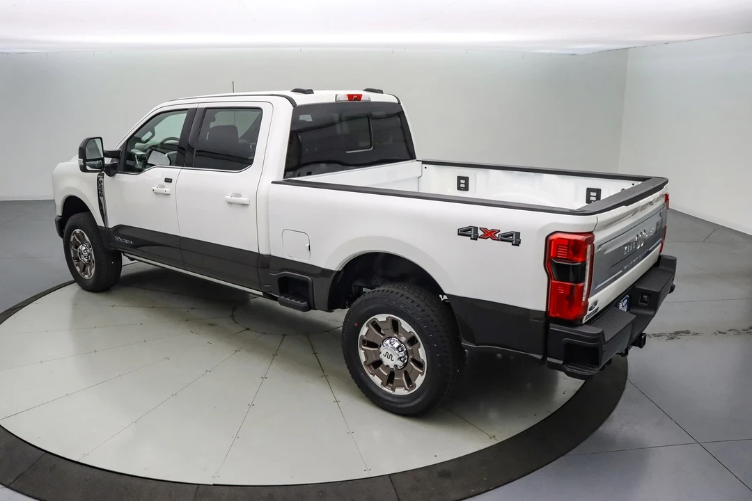 2025 Ford Super Duty 5th Gen - Image 8 of 21