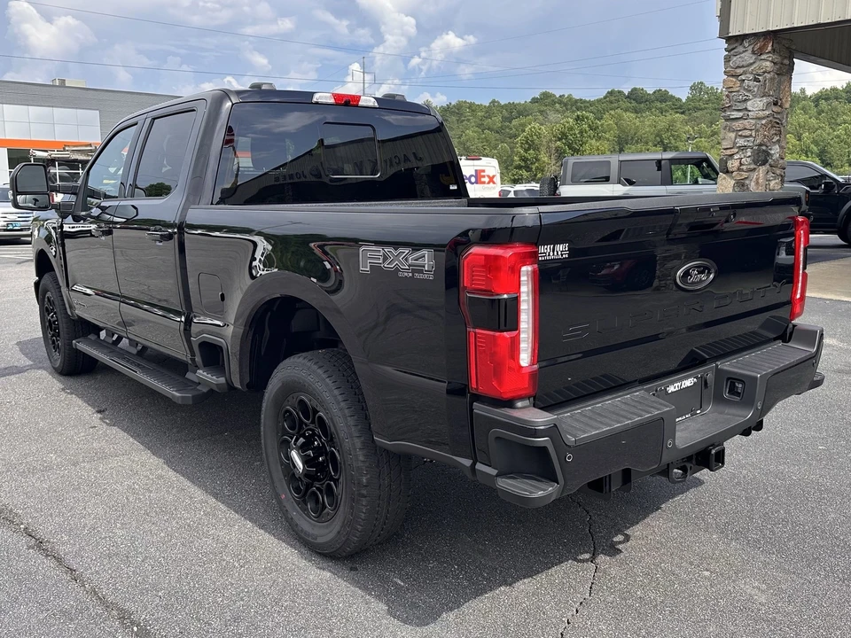 2025 Ford Super Duty 5th Gen - Image 8 of 21