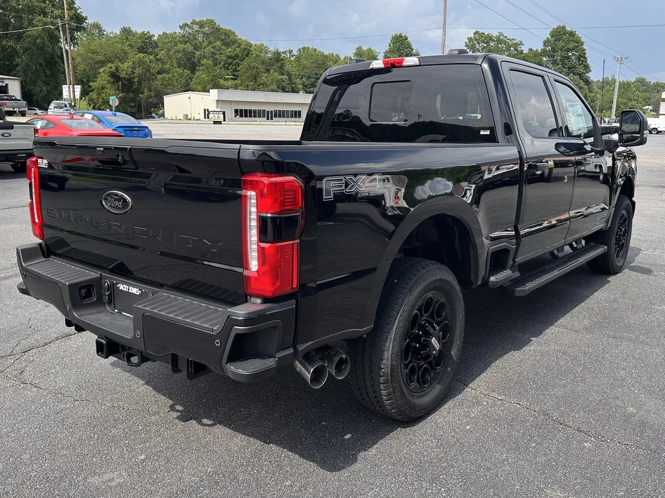 2025 Ford Super Duty 5th Gen - Image 6 of 21