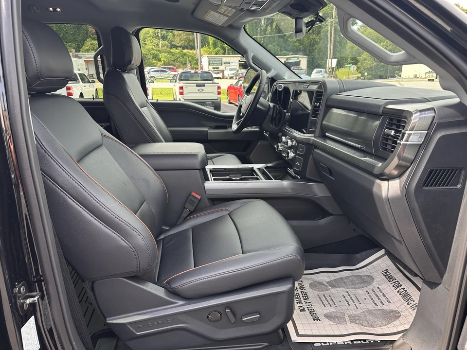 2025 Ford Super Duty 5th Gen - Image 15 of 21