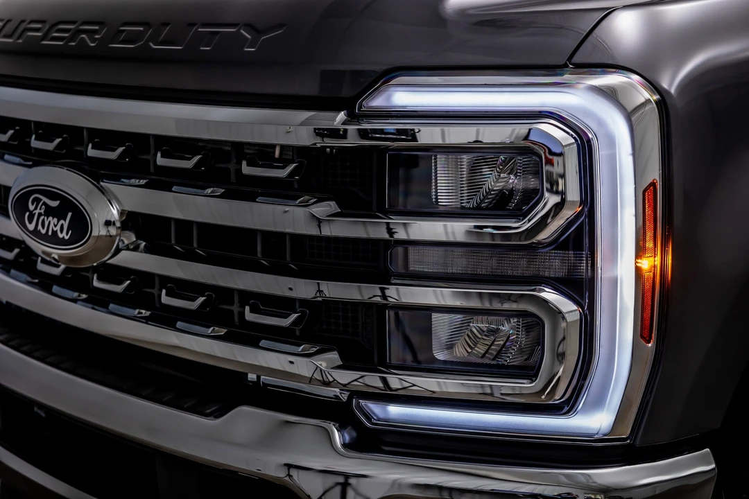 2025 Ford Super Duty 5th Gen - Image 13 of 21