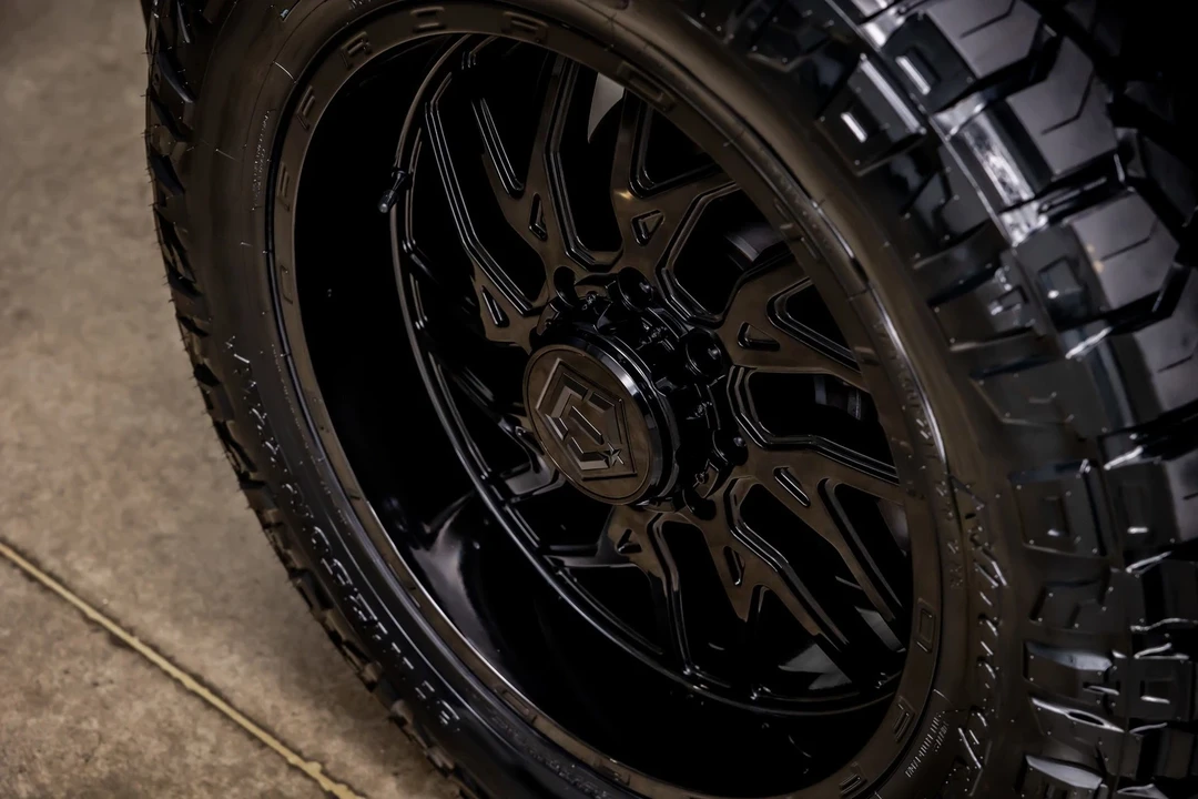 2025 Ford Super Duty 5th Gen - Image 19 of 21