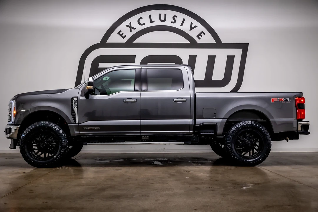 2025 Ford Super Duty 5th Gen - Image 6 of 12