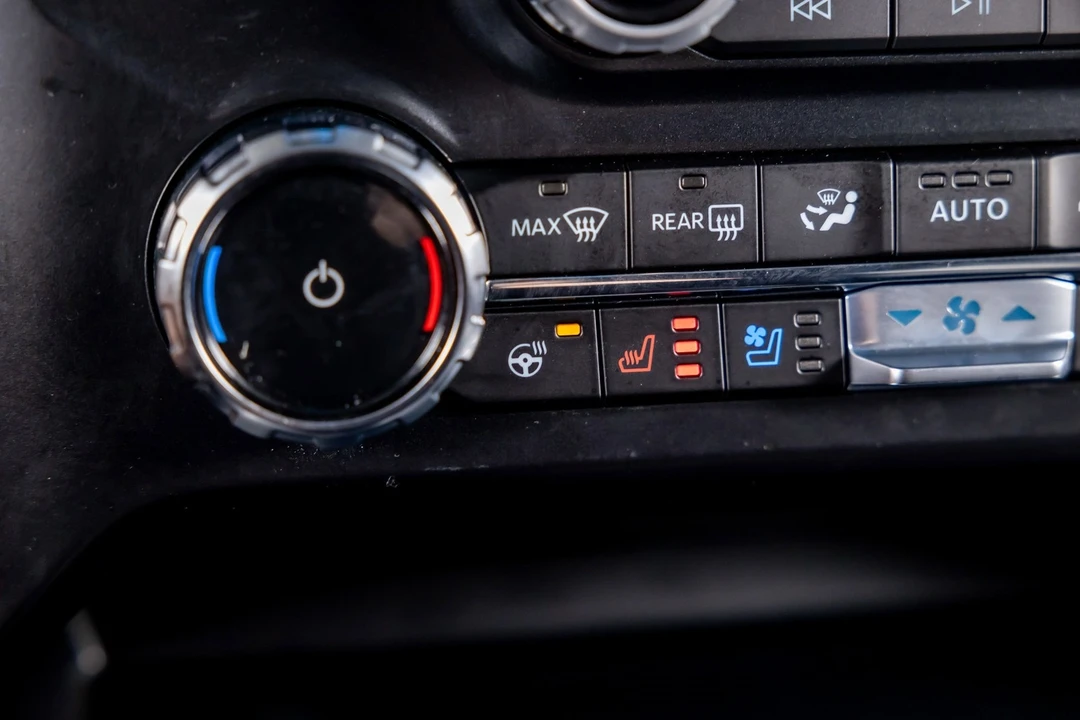2025 Ford Super Duty 5th Gen - Image 16 of 21