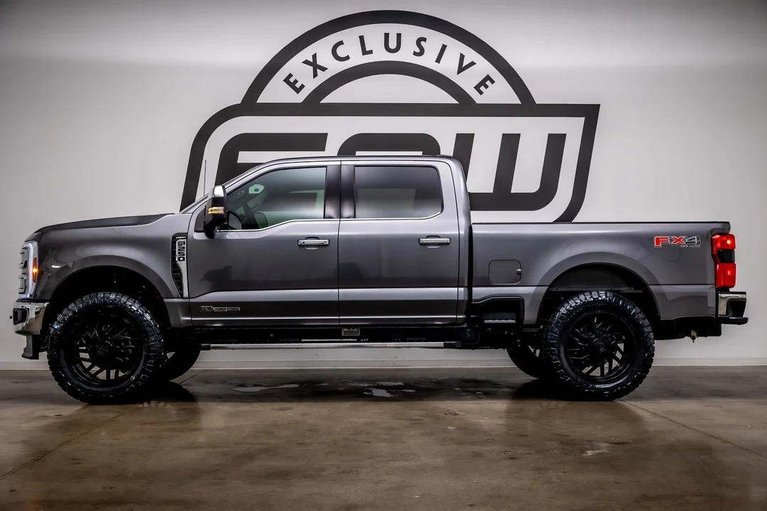 2025 Ford Super Duty 5th Gen - Image 6 of 21