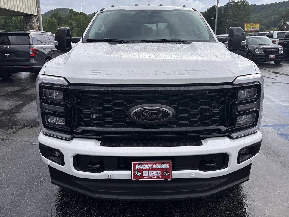 2025 Ford Super Duty 5th Gen - Image 3 of 21
